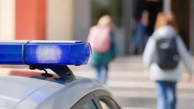 Policja patroluje wszystkie szkoły w Augustowie. Zajęcia odbywają się normalnie