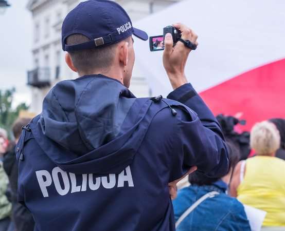 Policja Augustów: Dzień bezpiecznego Internetu z augustowskimi policjantami