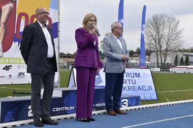 Augustów pobiegł po złoto - 25 okrążeń i dwa mistrzowskie finisze