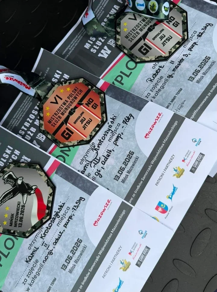 Dwaj policjanci z Augustowa wrócili z Mińska z trzema medalami
