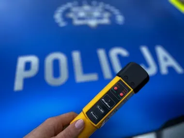 67-latka jechała za szybko i po alkoholu - nie miała uprawnień