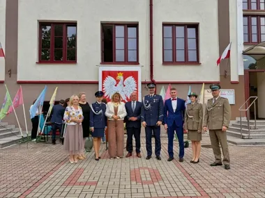W Augustowie młodzież przygotowuje się do służby pod okiem Policji i Straży Granicznej