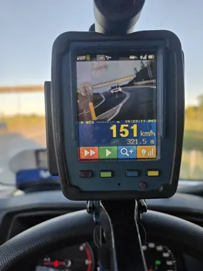 151 km/h poza zabudowanym - kierowca stracił prawo jazdy w Augustowskiem