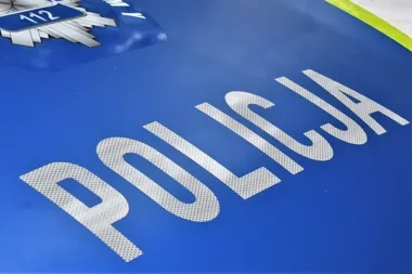 Perfumy znikały ze sklepu, a 30-latek sprzedawał je za bezcen