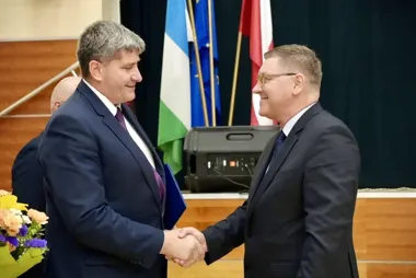 Srebrny Krzyż Zasługi dla skarbnika Powiatu Augustowskiego